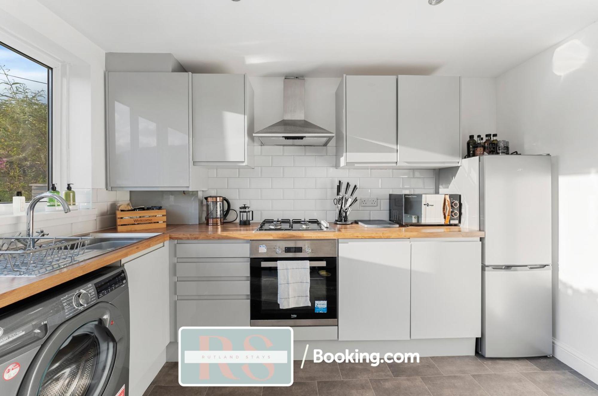 Contractors Accommodation South Wales By Rutland Stays Short Lets & Serviced Accommodation Pentre Treorky Exterior photo